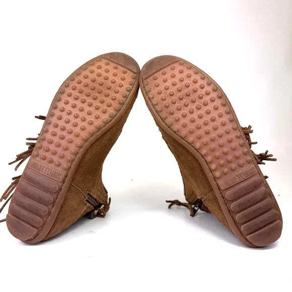 Minnetonka Willow bootie w fringe in dusty brown - sz 7 - BWOT - Picture 9 of 14